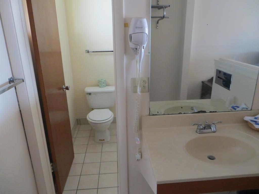 Traveler'S Lodge Salina Kamer foto